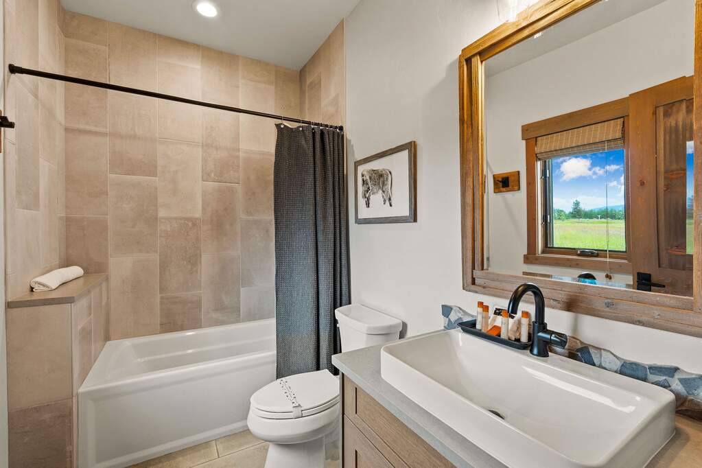 2 Bedroom Single Family Home/House's Image 17