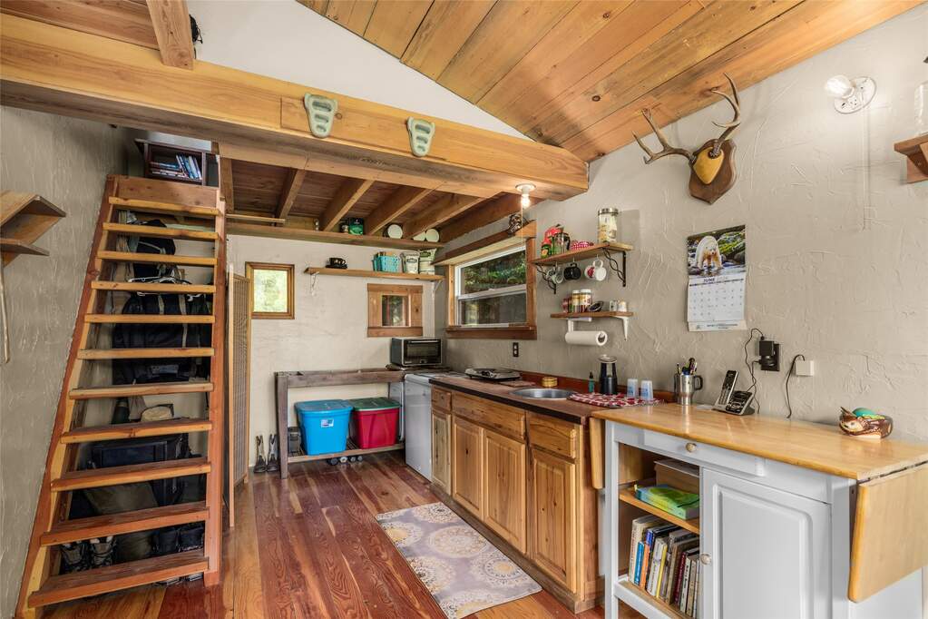 1 Bedroom Single Family Home/House's Image 37