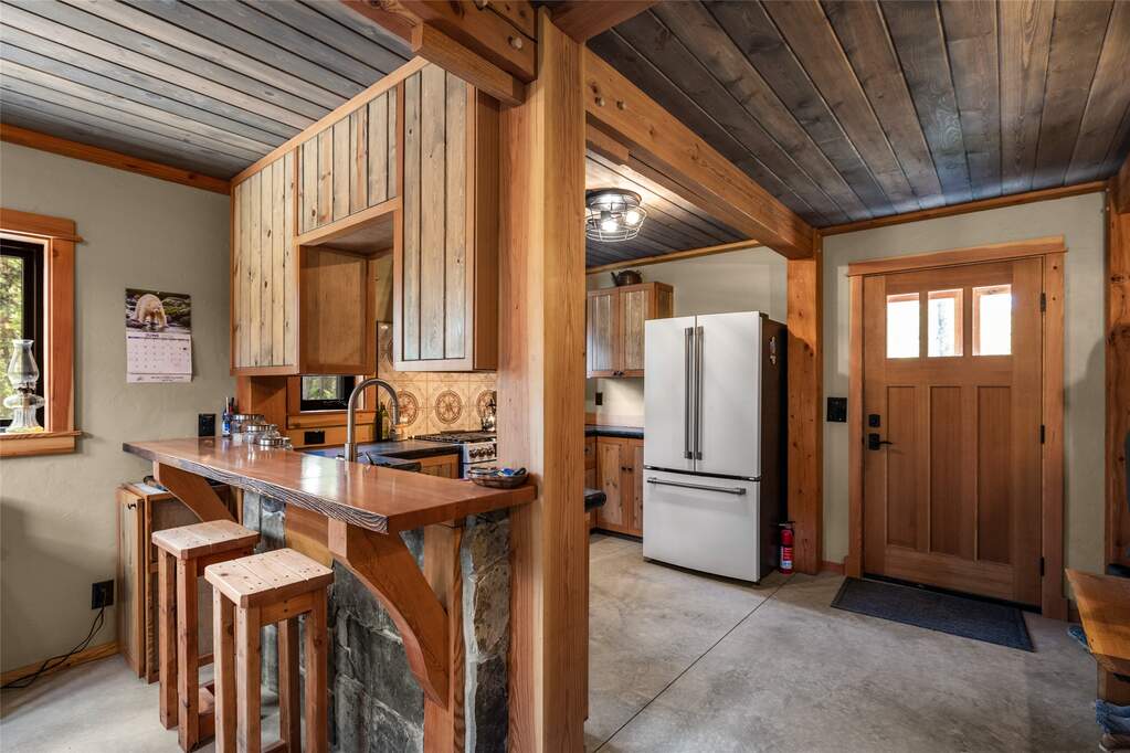 1 Bedroom Single Family Home/House's Image 6