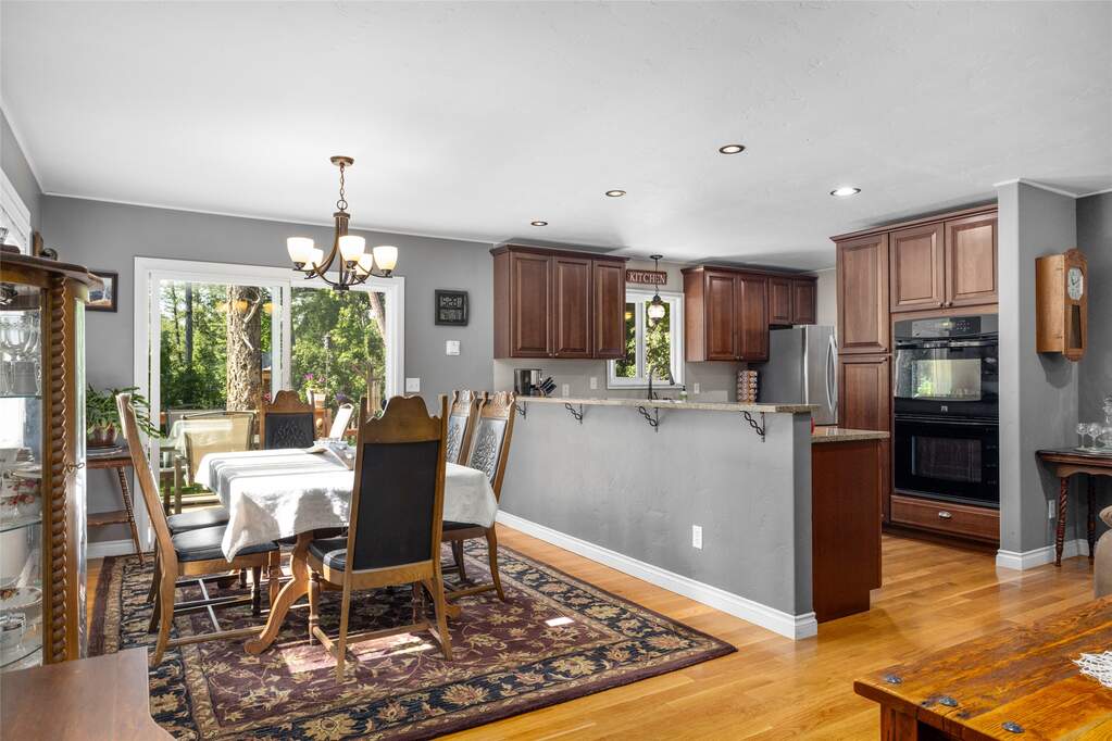 4 Bedroom Single Family Home/House's Image 8