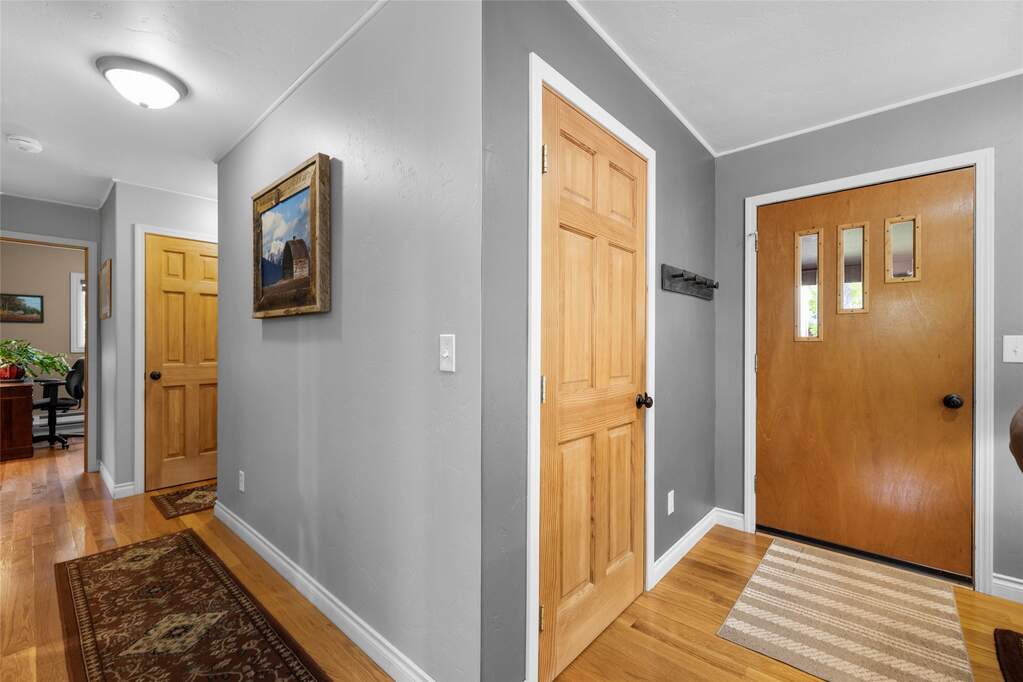 4 Bedroom Single Family Home/House's Image 15