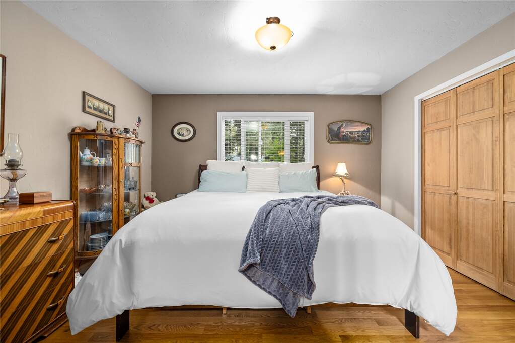 4 Bedroom Single Family Home/House's Image 16