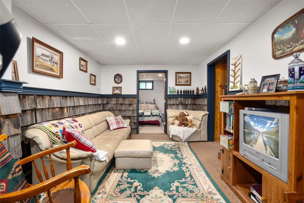 4 Bedroom Single Family Home/House's Image 26