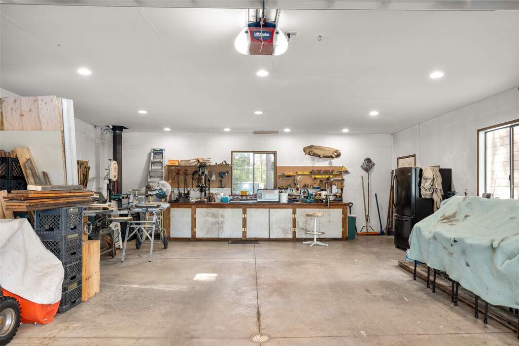 4 Bedroom Single Family Home/House's Image 33