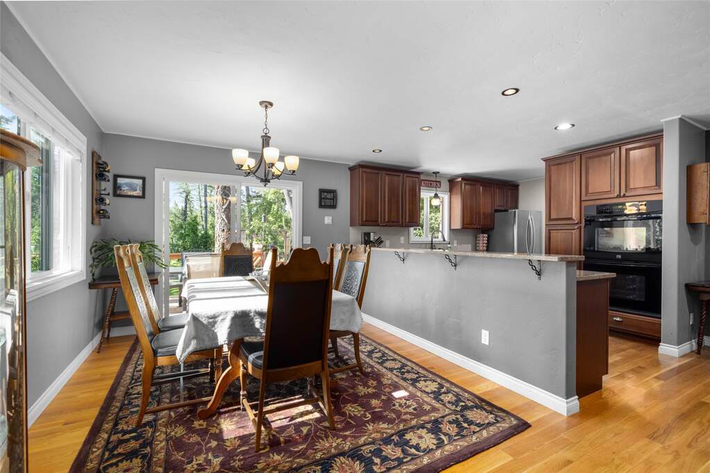 4 Bedroom Single Family Home/House's Image 6
