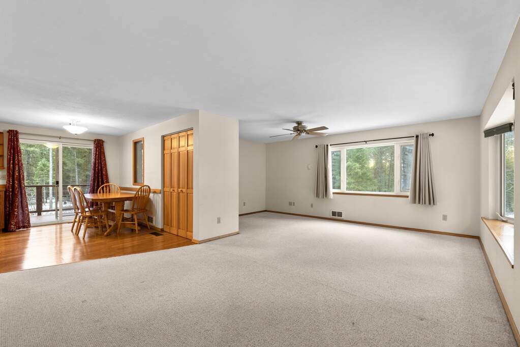 5 Bedroom Single Family Home/House's Image 11