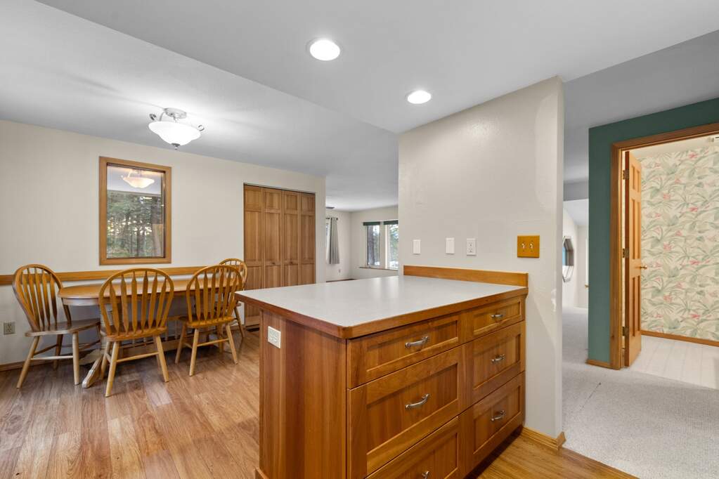5 Bedroom Single Family Home/House's Image 19