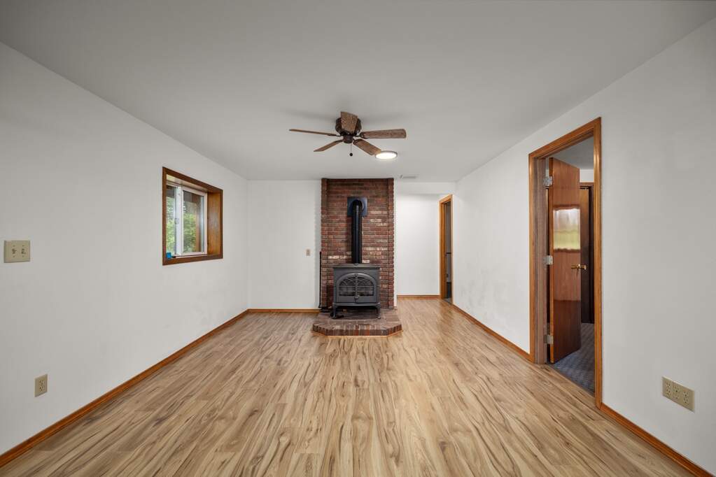 5 Bedroom Single Family Home/House's Image 29