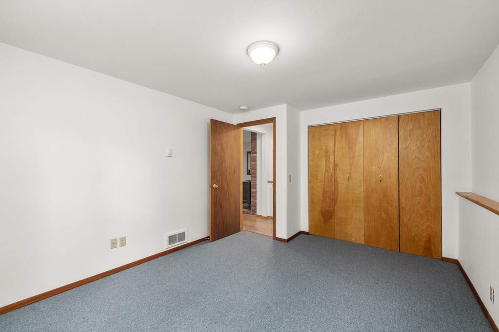 5 Bedroom Single Family Home/House's Image 34