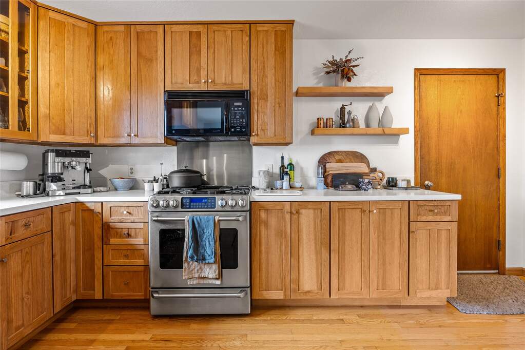 4 Bedroom Single Family Home/House's Image 12