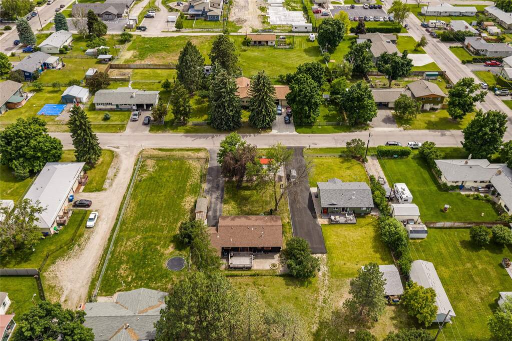 4 Bedroom Single Family Home/House's Image 50