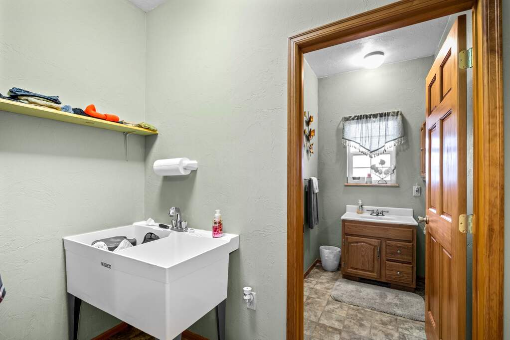 3 Bedroom Single Family Home/House's Image 23