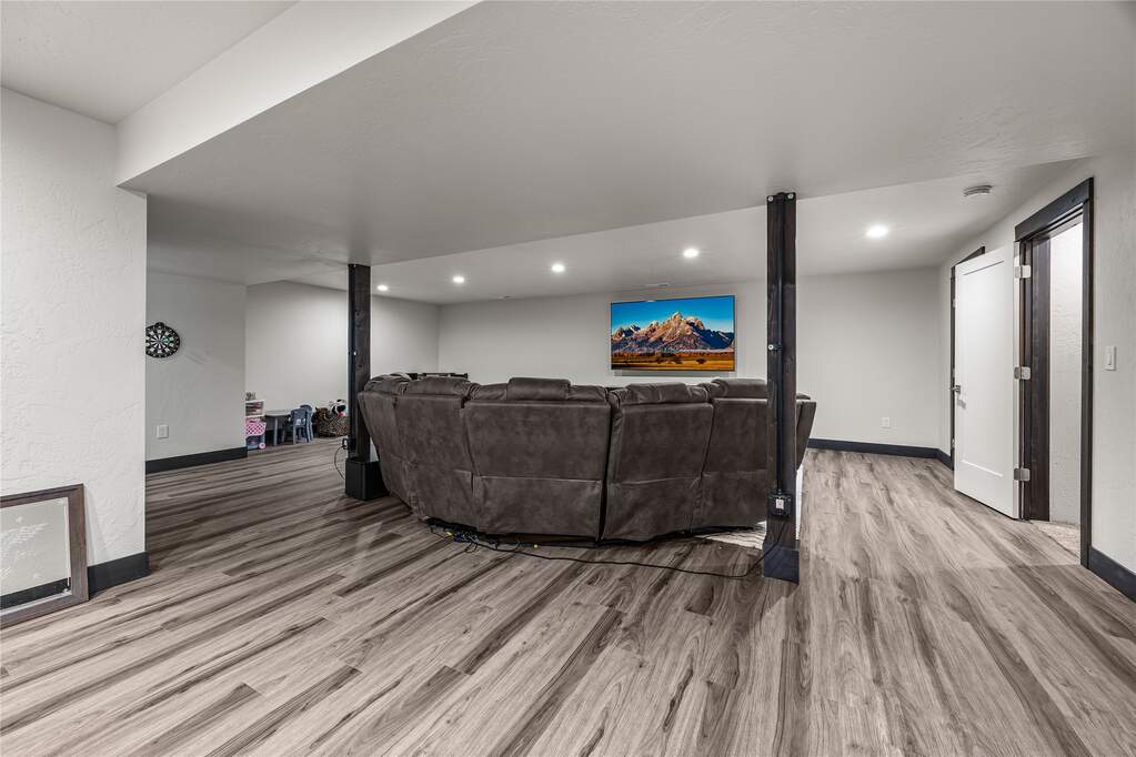 4 Bedroom Single Family Home/House's Image 23