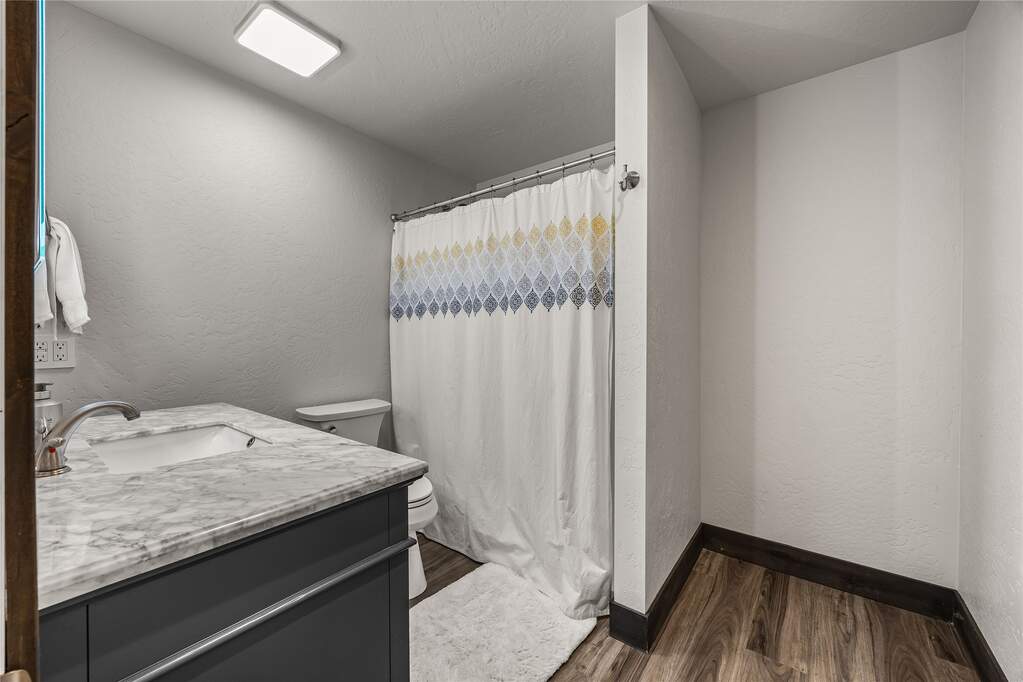 4 Bedroom Single Family Home/House's Image 27