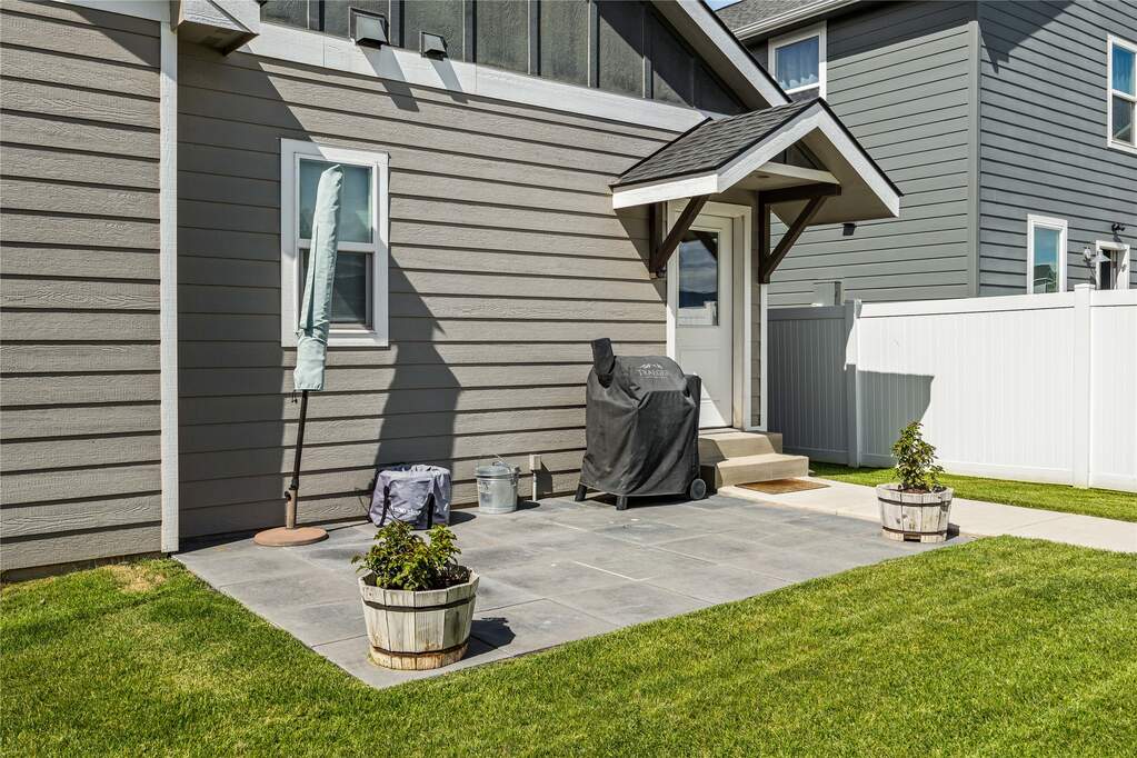 4 Bedroom Single Family Home/House's Image 33