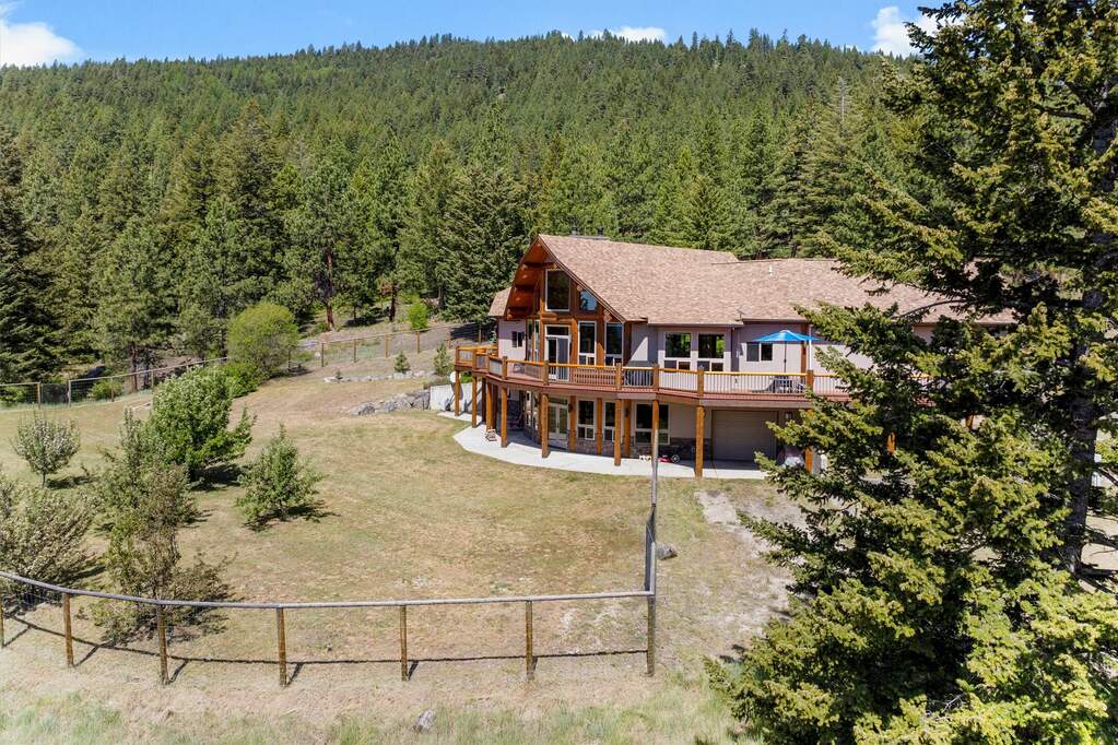3 Bedroom Single Family Home/House's Image 54