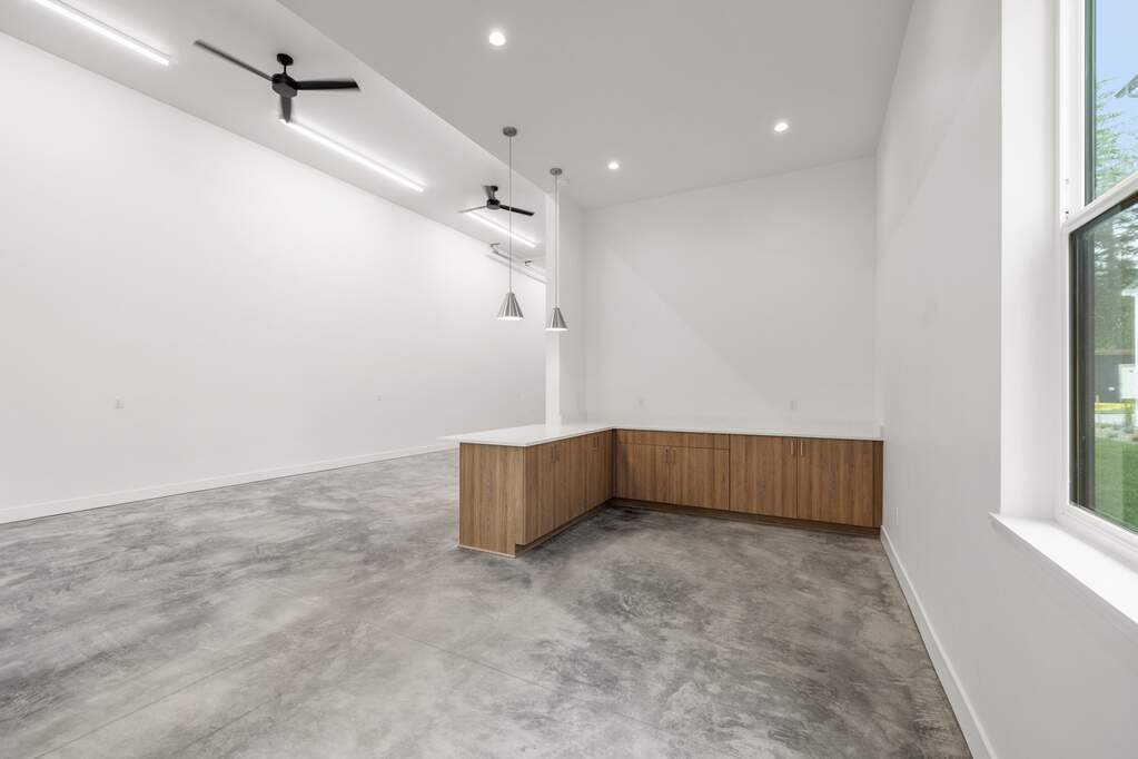 2 Bedroom Villa/Townhouse's Image 35