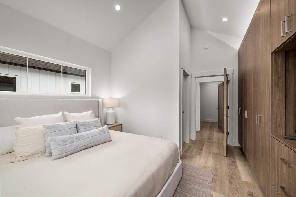 2 Bedroom Villa/Townhouse's Image 26
