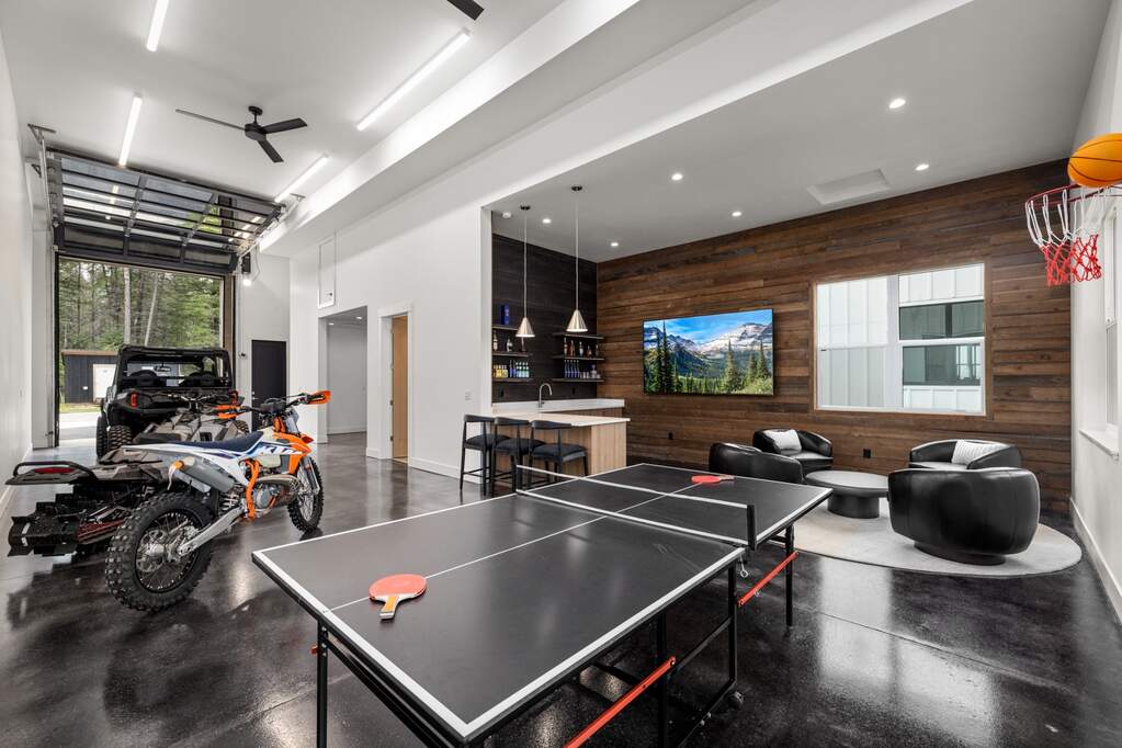2 Bedroom Villa/Townhouse's Image 37