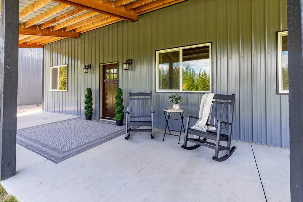 5 Bedroom Single Family Home/House's Image 4