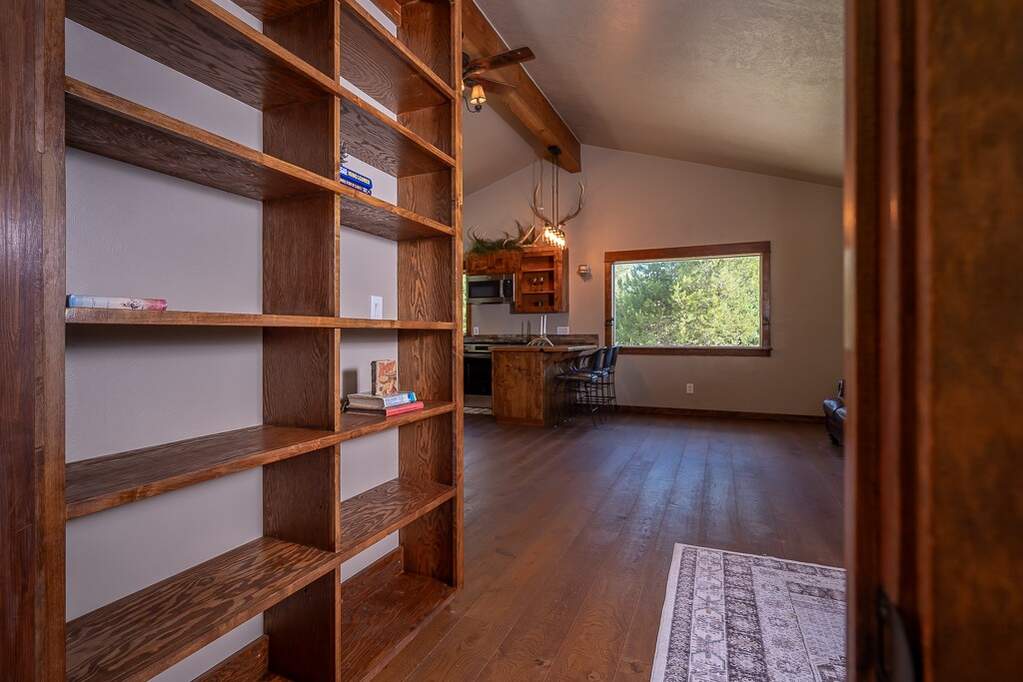 1 Bedroom Single Family Home/House's Image 13