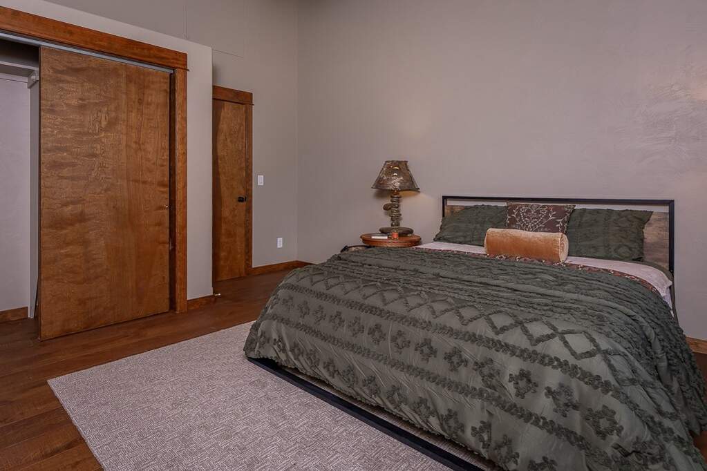 1 Bedroom Single Family Home/House's Image 15