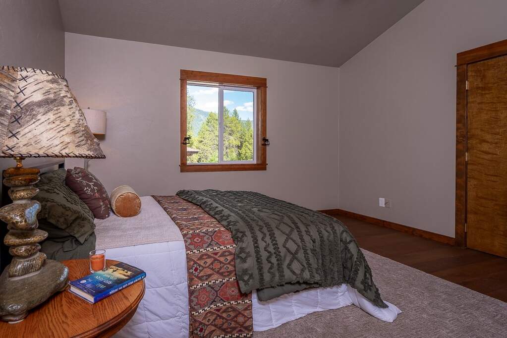 1 Bedroom Single Family Home/House's Image 16