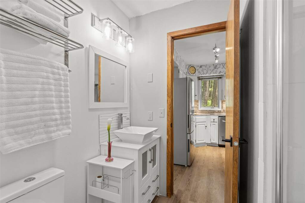 3 Bedroom Single Family Home/House's Image 14