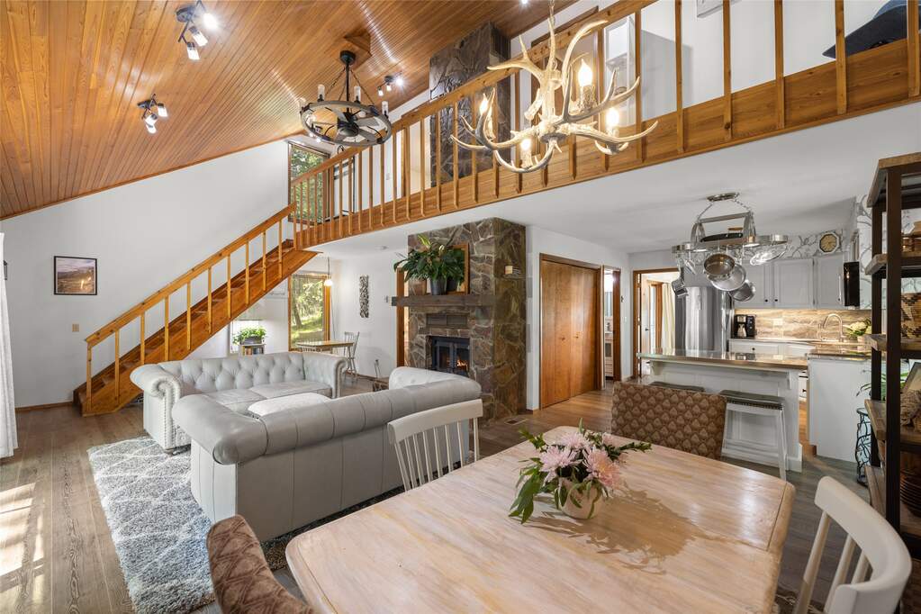 3 Bedroom Single Family Home/House's Image 3