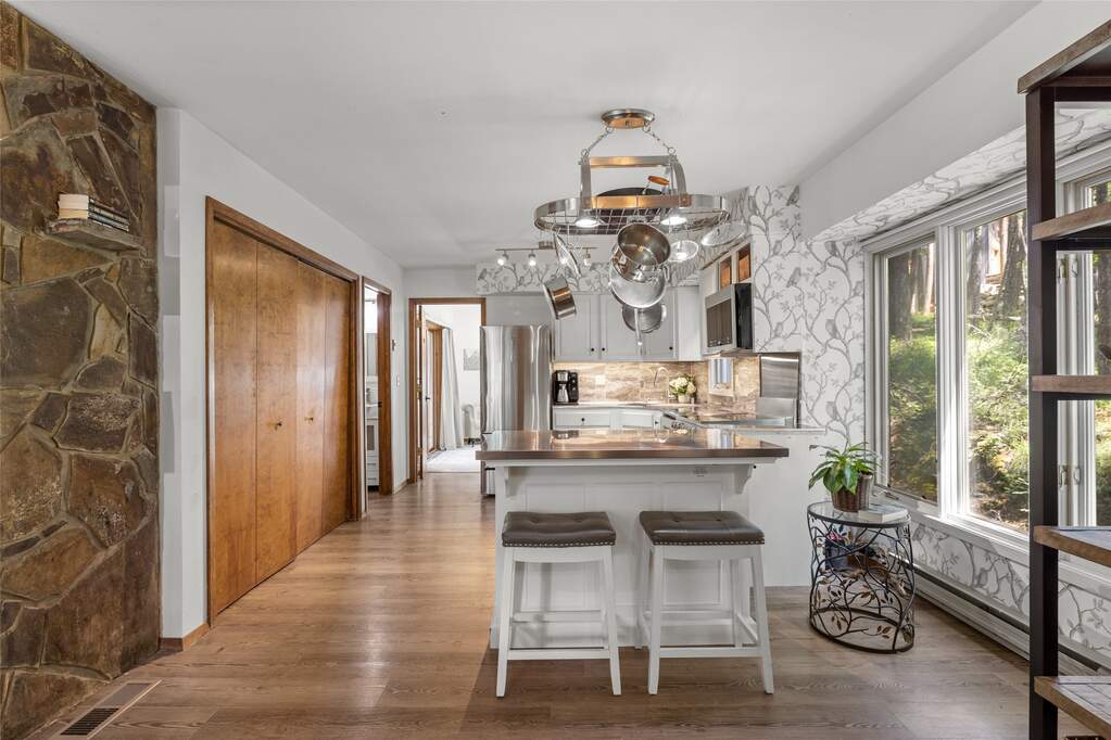 3 Bedroom Single Family Home/House's Image 6