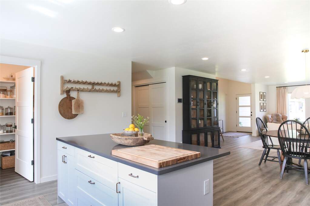 4 Bedroom Single Family Home/House's Image 12