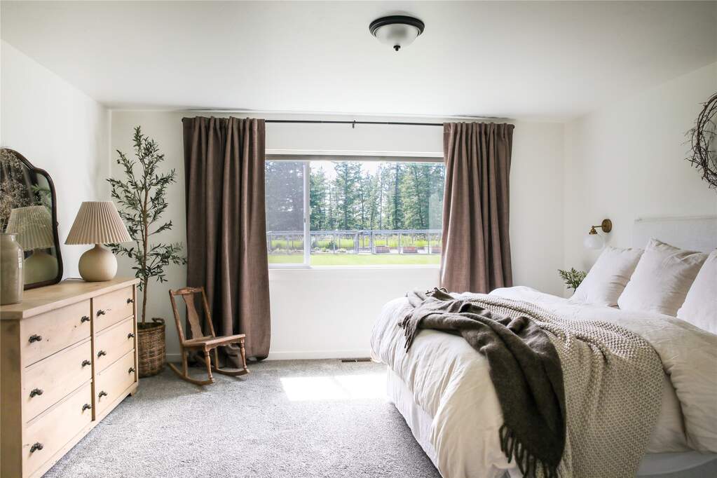 4 Bedroom Single Family Home/House's Image 16
