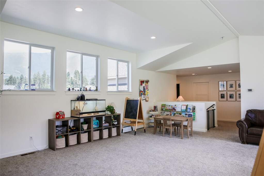 4 Bedroom Single Family Home/House's Image 29
