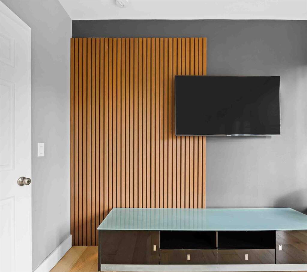 5 Bedroom Single Family Home/House's Image 13