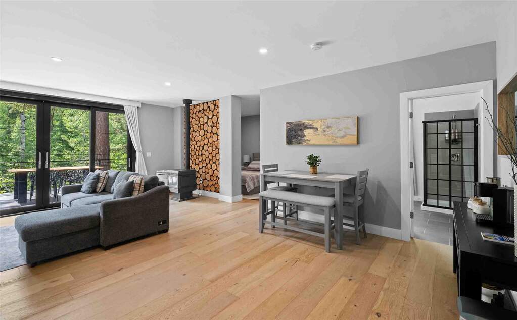5 Bedroom Single Family Home/House's Image 33