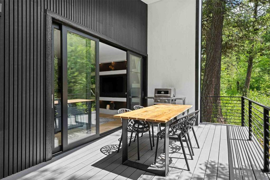 5 Bedroom Single Family Home/House's Image 53