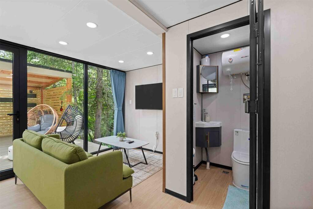 5 Bedroom Multi Unit's Image 63