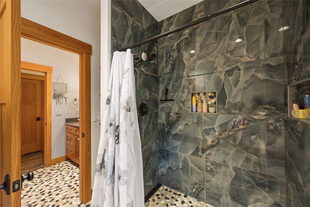 3 Bedroom Single Family Home/House's Image 10