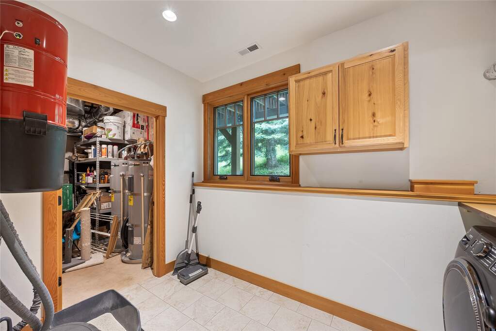 3 Bedroom Single Family Home/House's Image 13