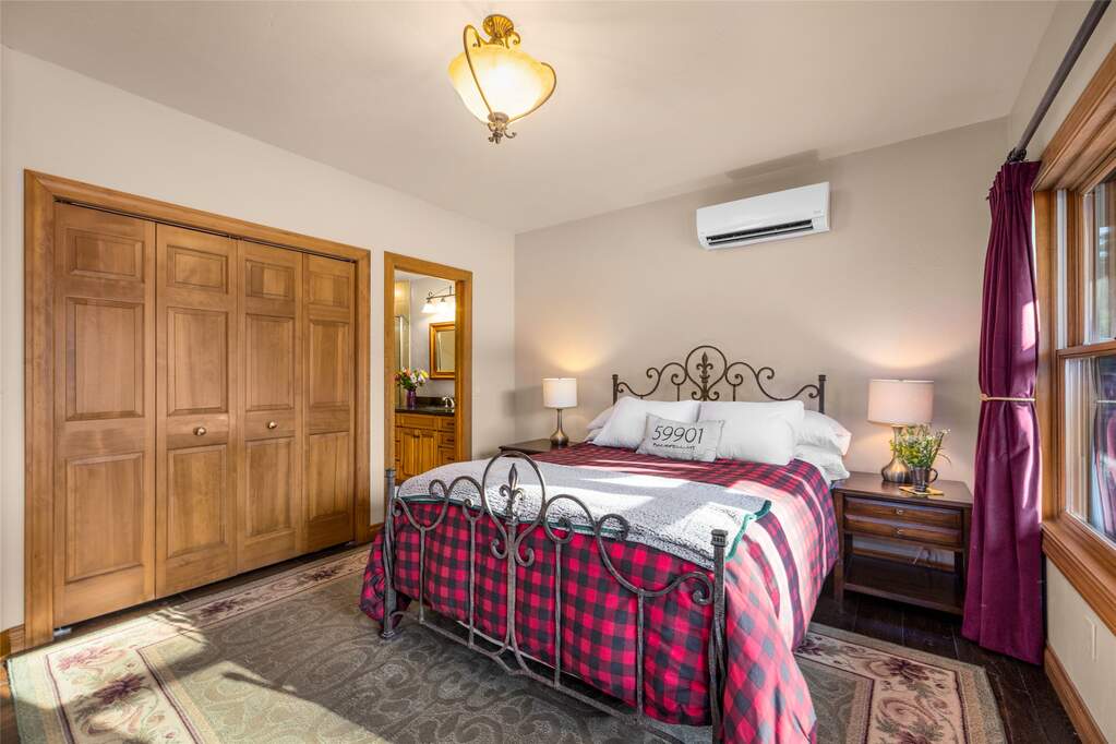 4 Bedroom Single Family Home/House's Image 19