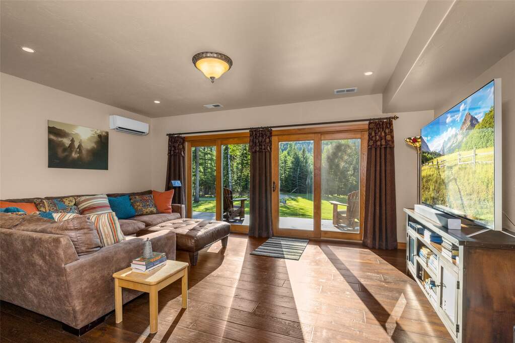 4 Bedroom Single Family Home/House's Image 26