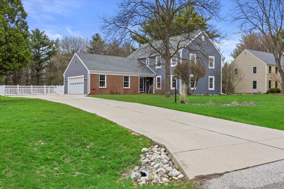 259 Fieldstone Rd photo