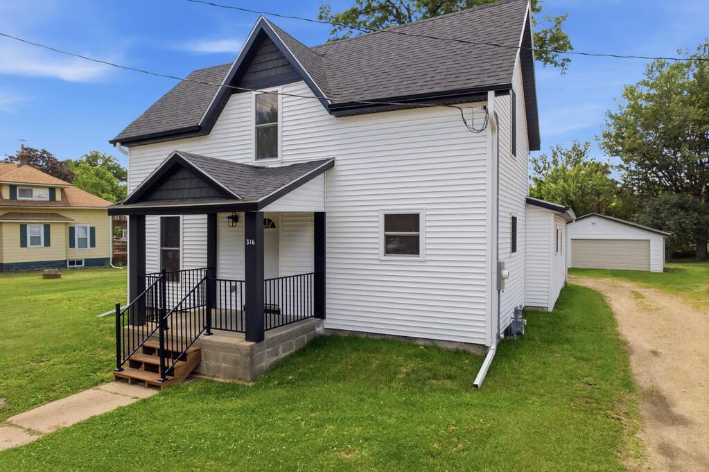 316 N Court St, Sparta, WI