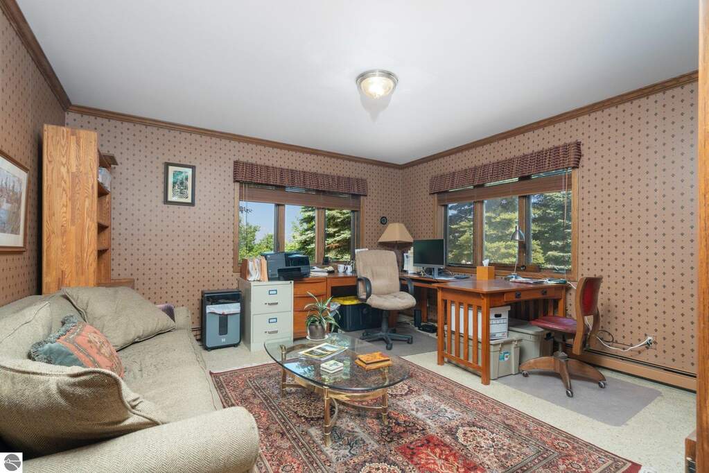 4 Bedroom Single Family Home/House's Image 13