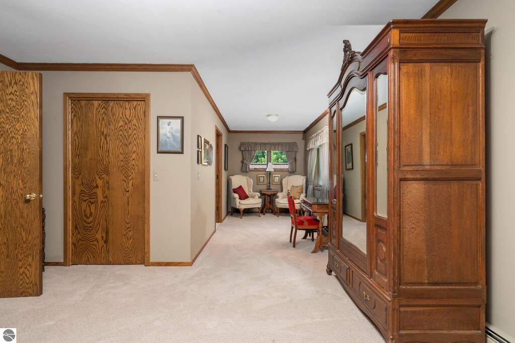 4 Bedroom Single Family Home/House's Image 16