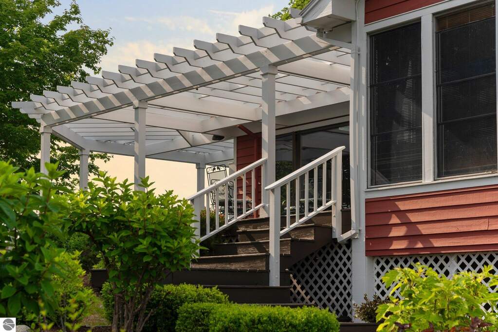 4 Bedroom Single Family Home/House's Image 30
