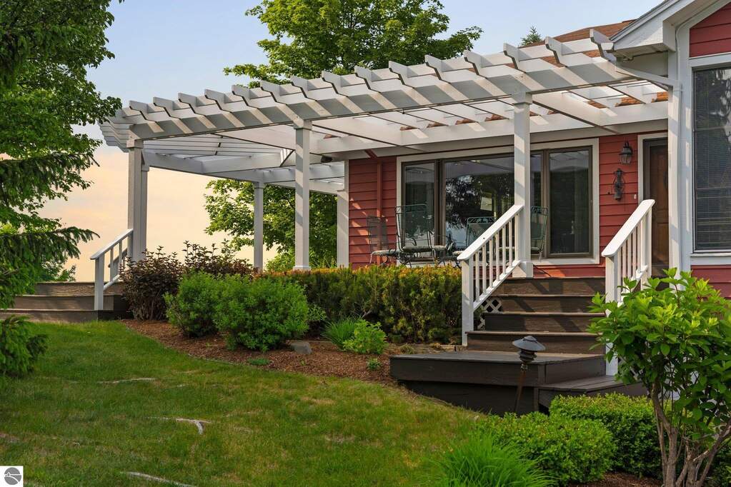 4 Bedroom Single Family Home/House's Image 31