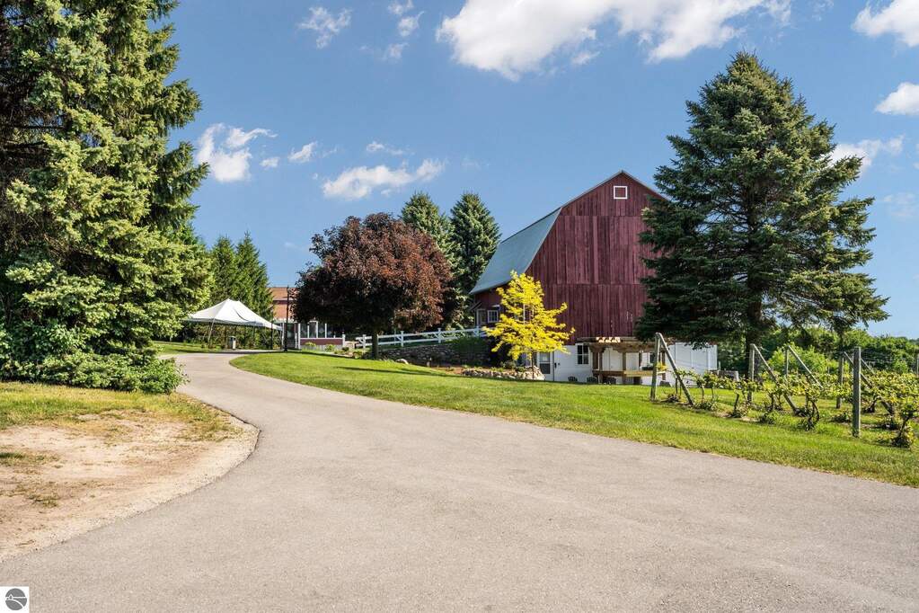 4 Bedroom Single Family Home/House's Image 64