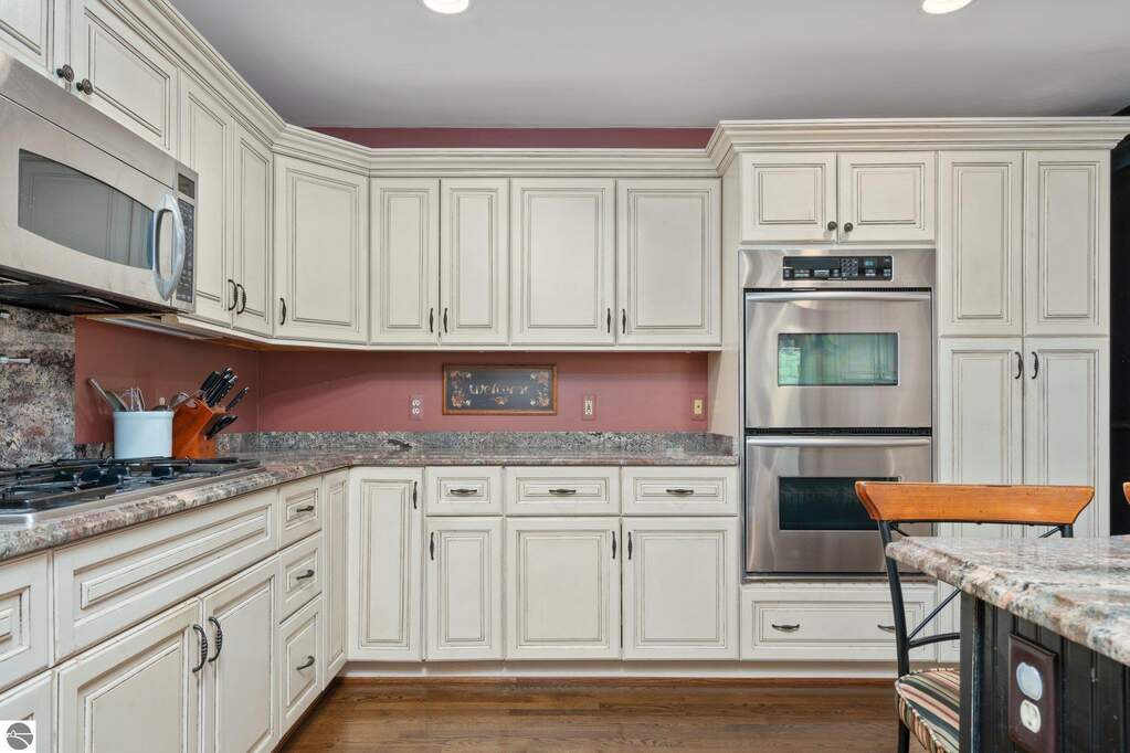 4 Bedroom Single Family Home/House's Image 6