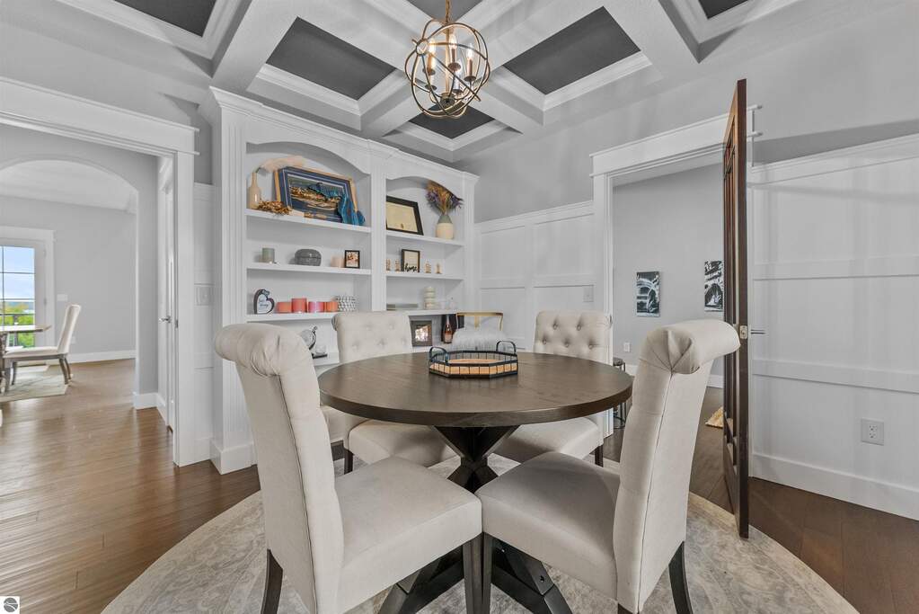 5 Bedroom Single Family Home/House's Image 18